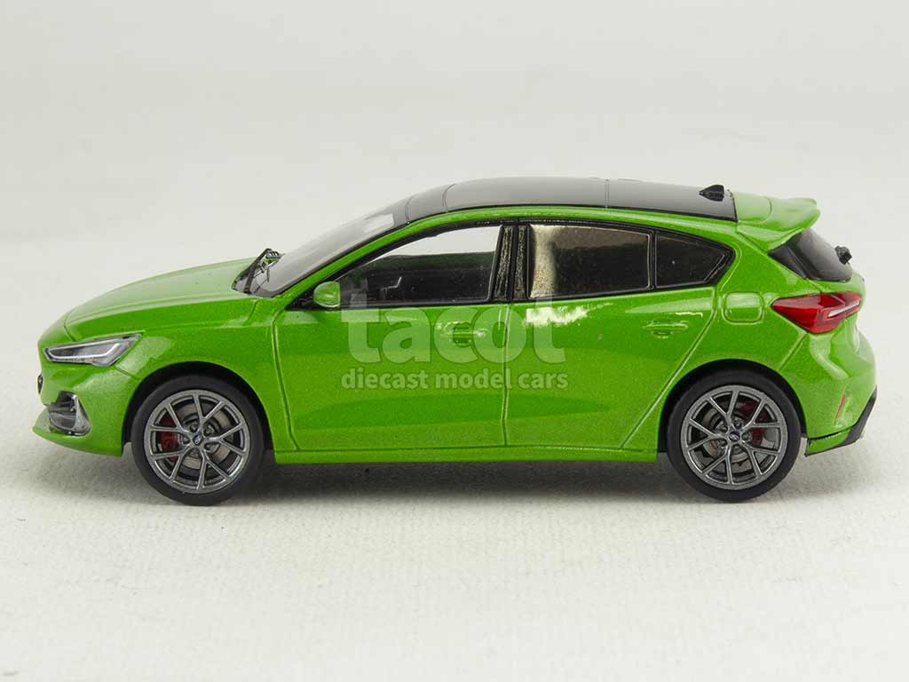 104688 Ford Focus ST 2022