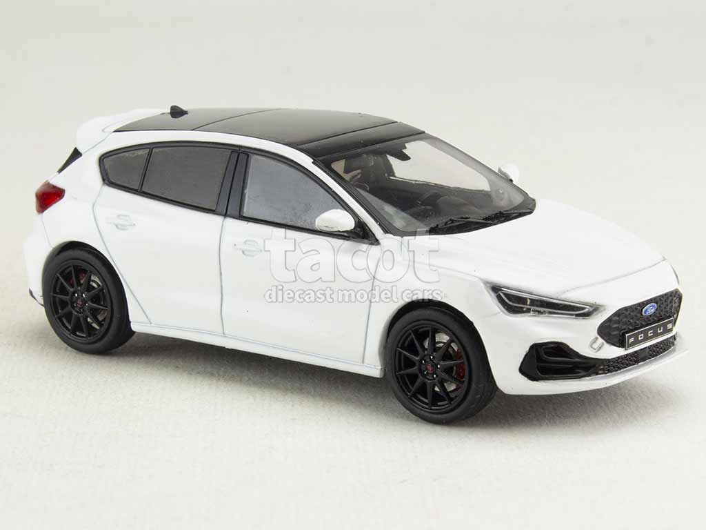 104689 Ford Focus ST 2022