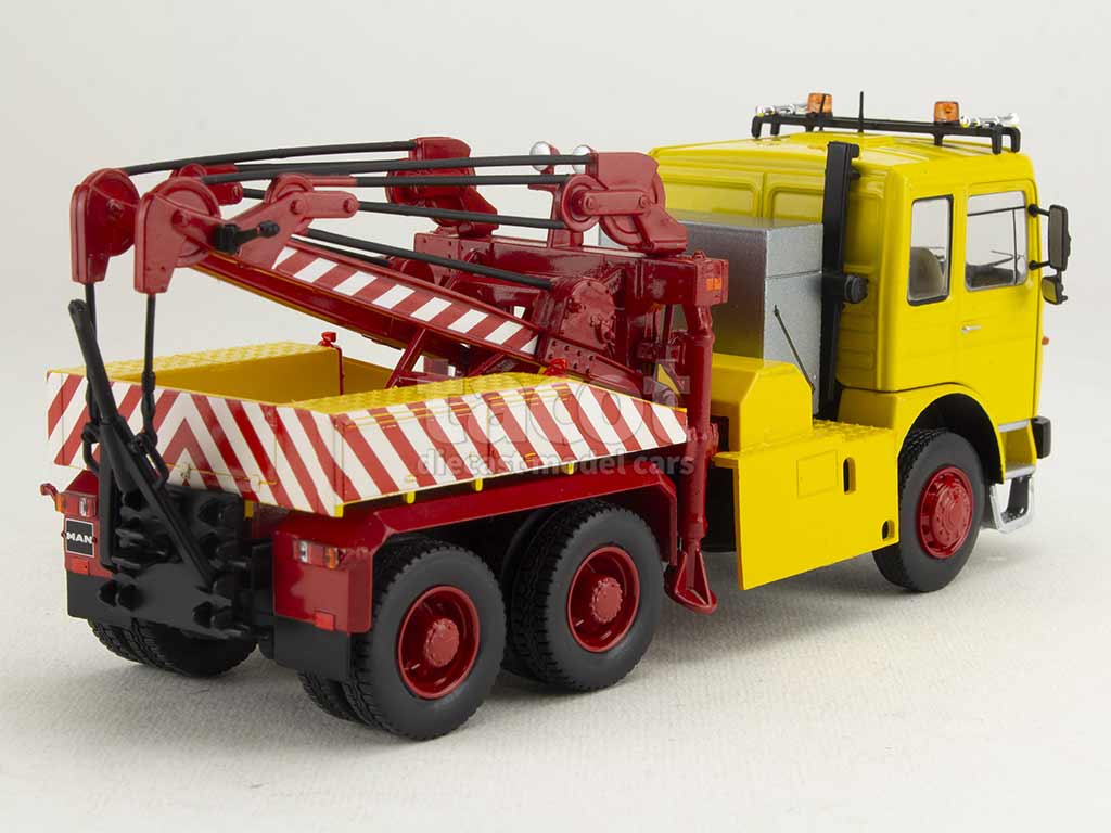 104692 MAN F8 26.281 Dépanneuse