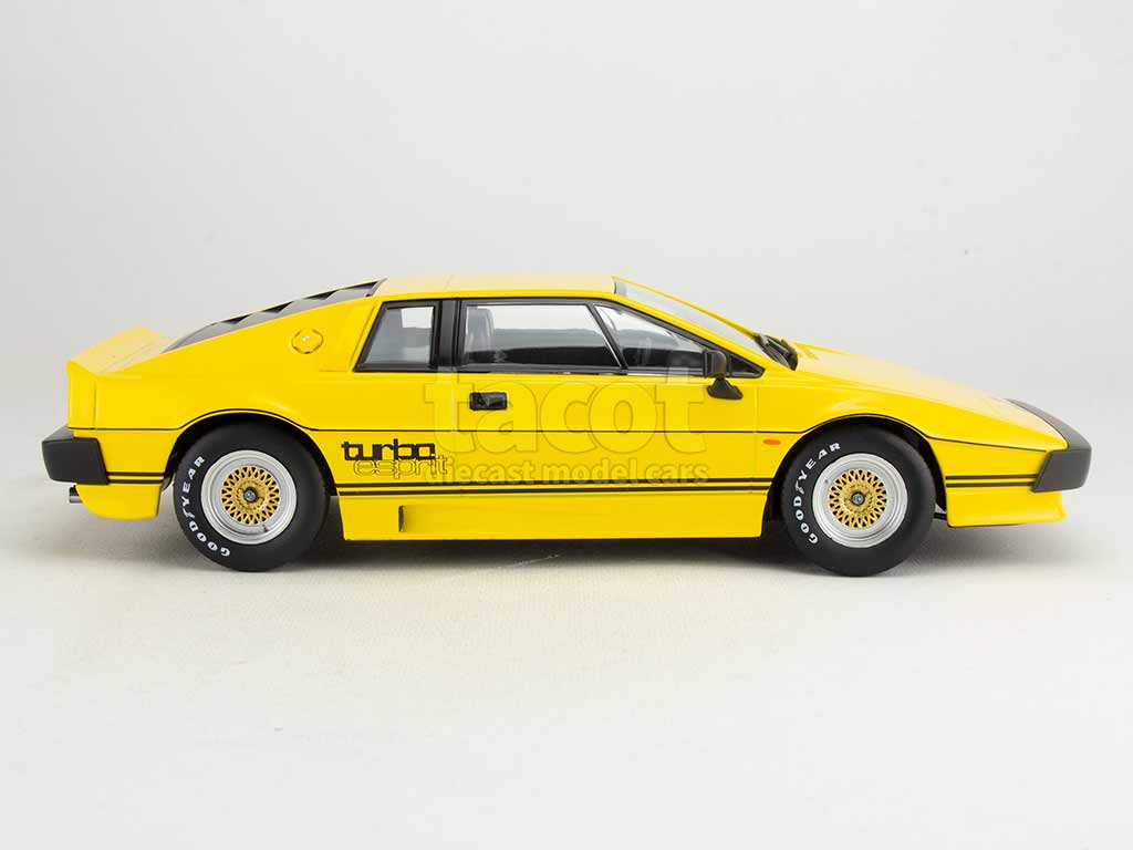 104695 Lotus Esprit Turbo 1981