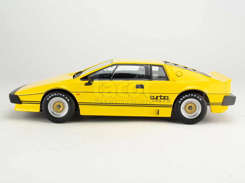 104695 Lotus Esprit Turbo 1981