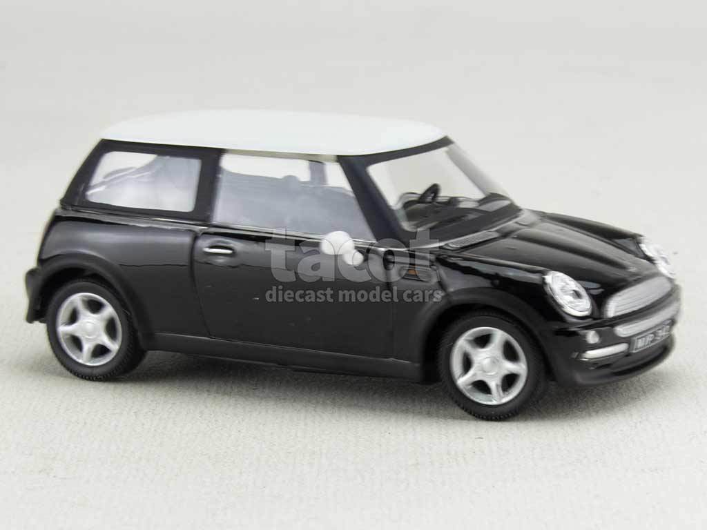 104697 Mini Cooper/ R50 2001