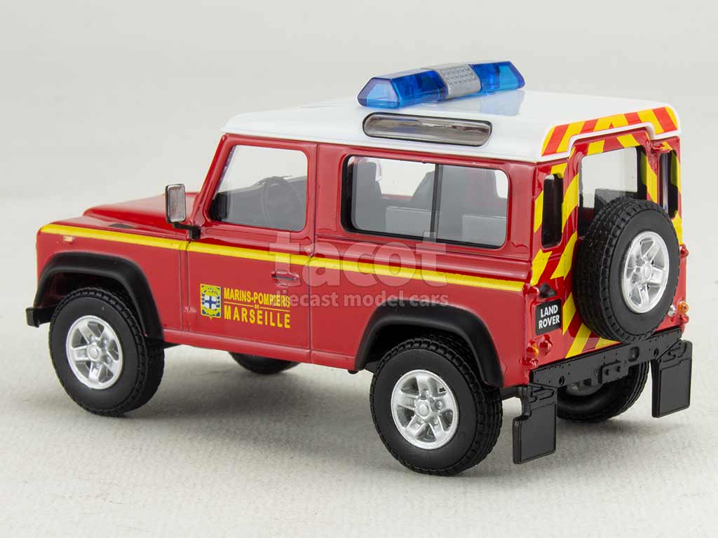 104698 Land Rover Defender 90 Pompiers