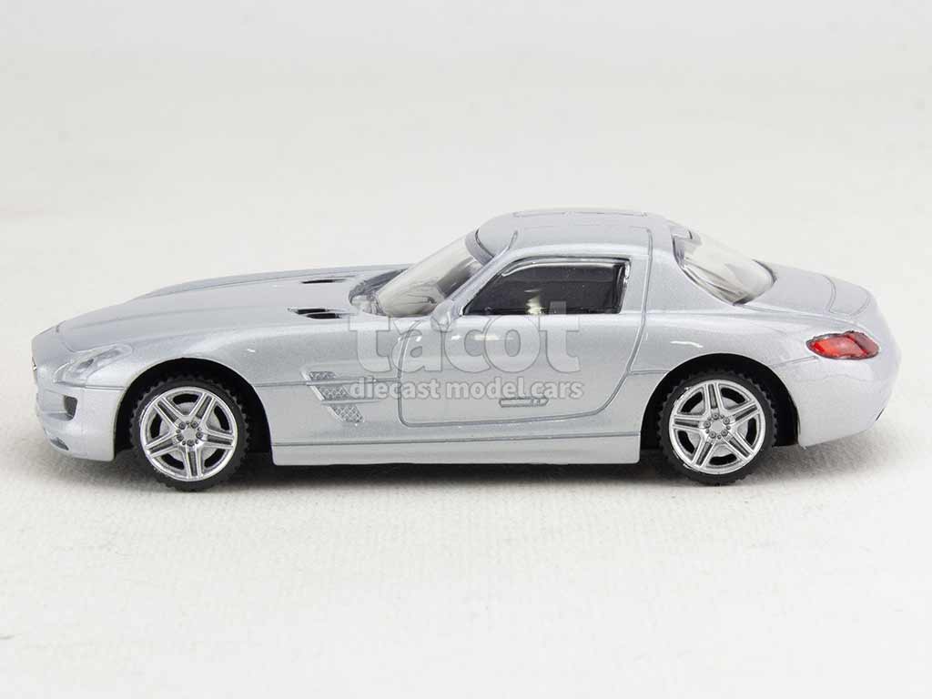 104700 Mercedes SLS AMG