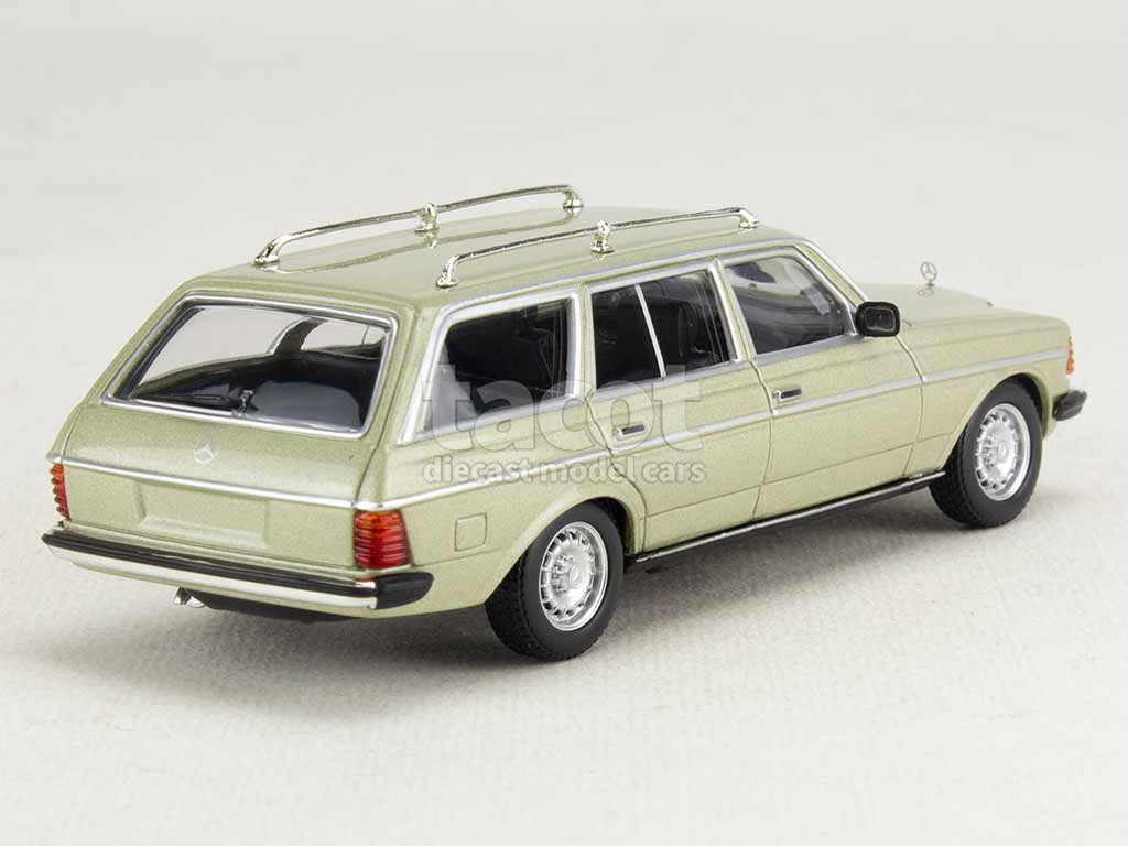 104709 Mercedes 230 TE Break/ S123 1982