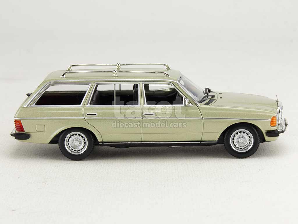 104709 Mercedes 230 TE Break/ S123 1982