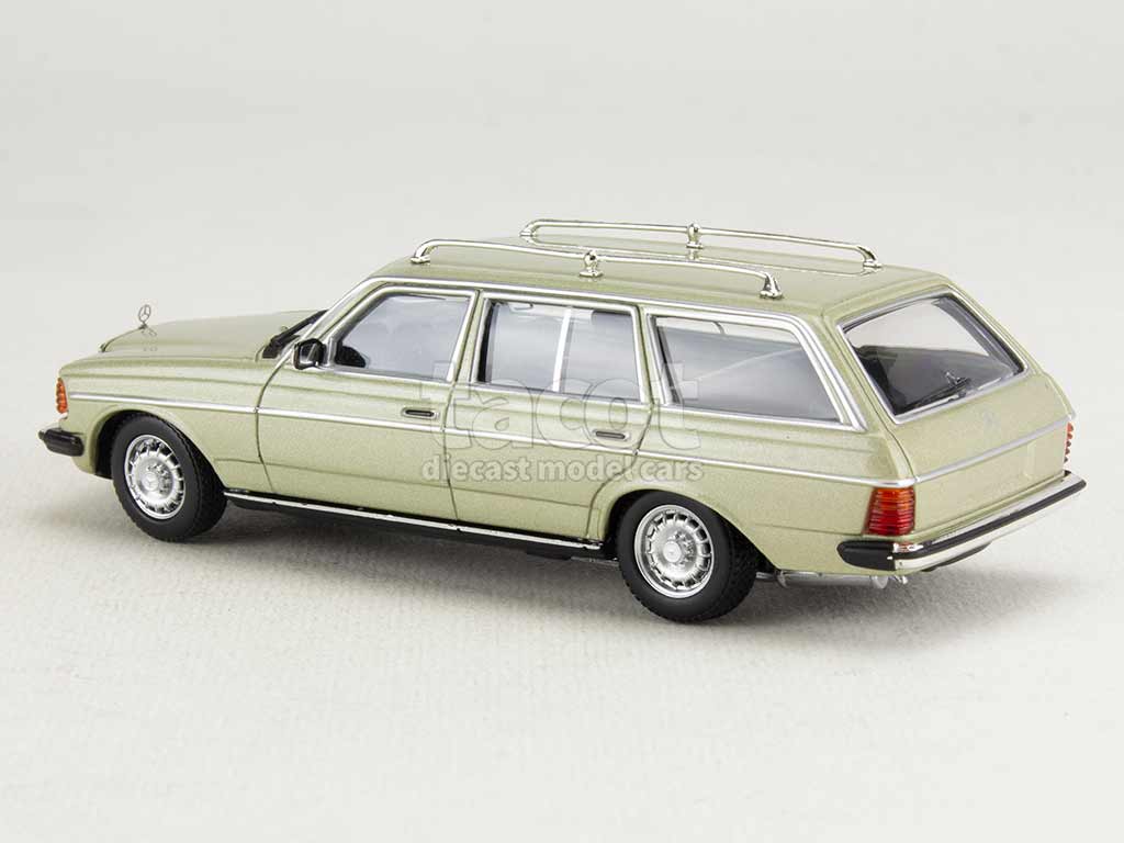 104709 Mercedes 230 TE Break/ S123 1982