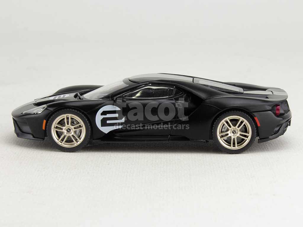 104842 Ford GT 66 Heritage Edition 2017