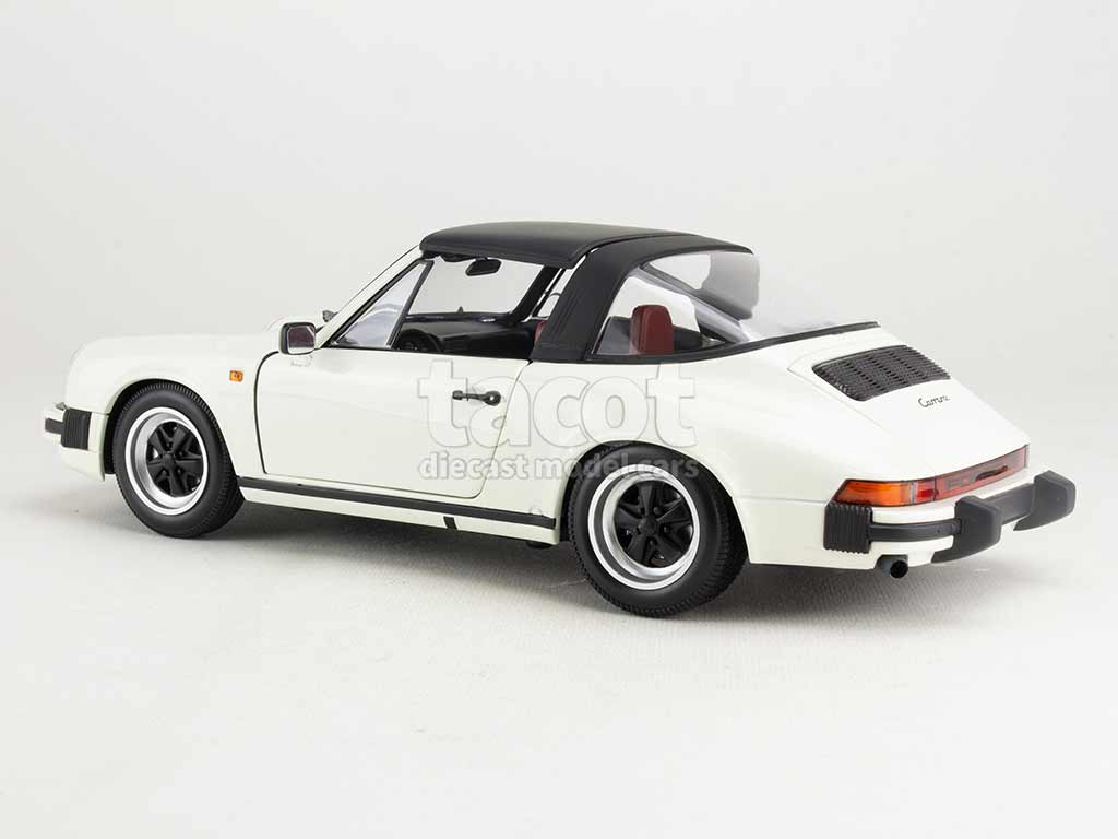 104860 Porsche 911 Carrera 3.2 Targa 1983