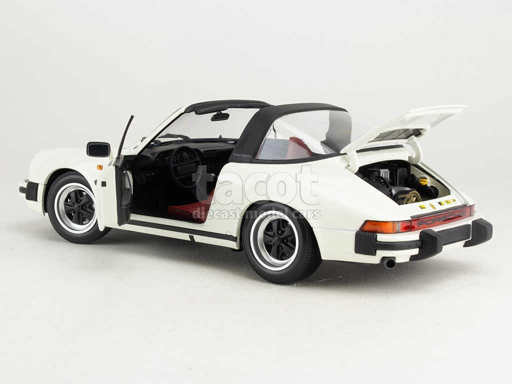 104860 Porsche 911 Carrera 3.2 Targa 1983