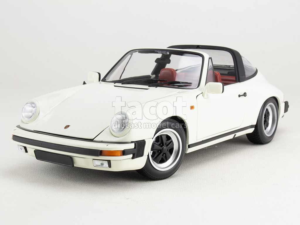 104860 Porsche 911 Carrera 3.2 Targa 1983