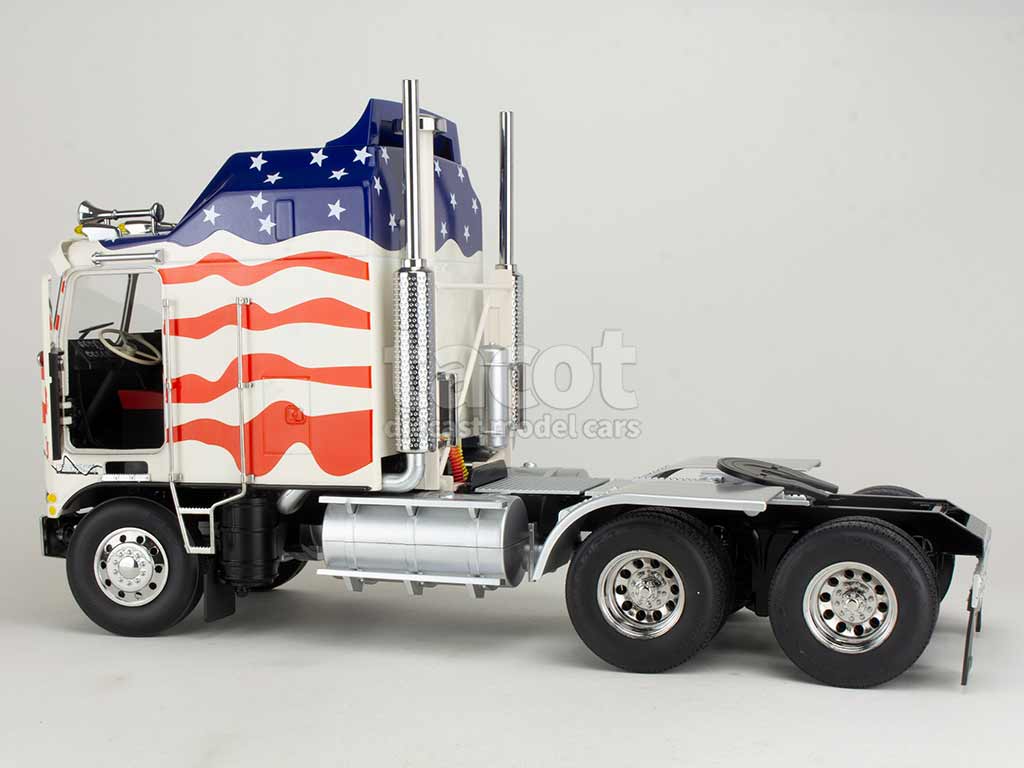 104879 Kenworth K100 Aérodyne Tracteur 1976