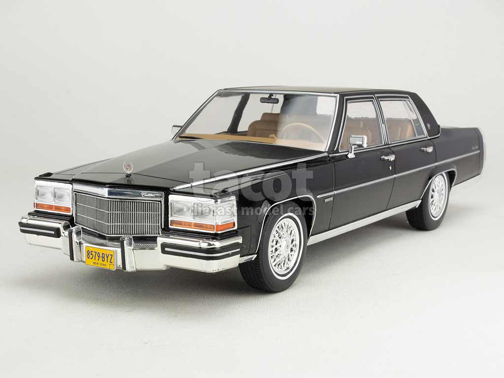 104886 Cadillac Fleetwood Brougham 1982