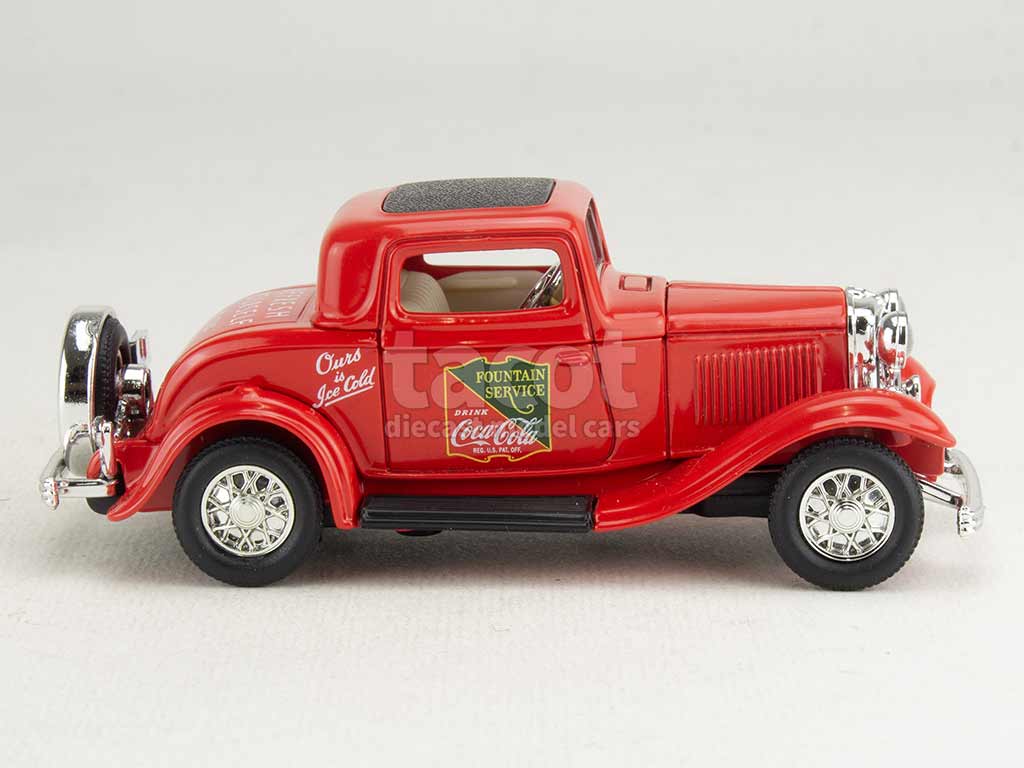 104951 Ford Coupé 1932