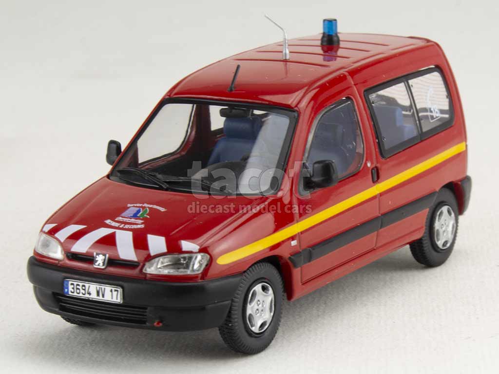 Modèle Réduit Peugeot D3A Pompiers Au 1/43 - Marque IXO/Altaya - Occasion Collection