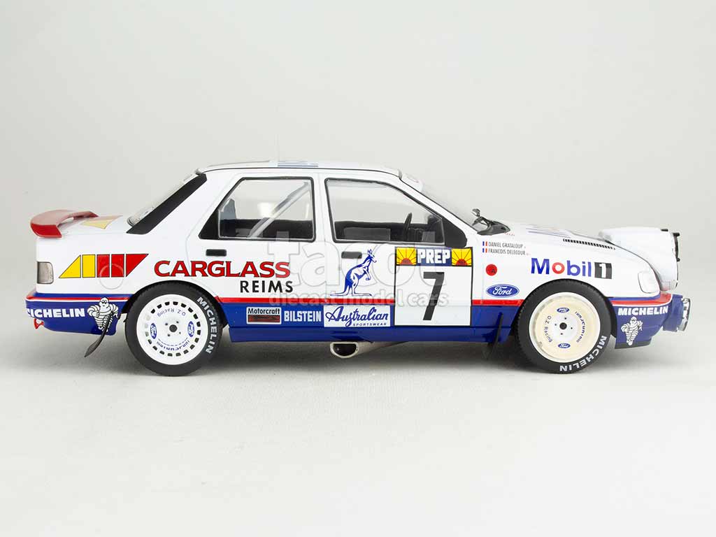 Découvrez en images la Ford Sierra RS Cosworth 4x4 au 1/18 de Miki Biasion au Rallye Monte-Carlo 1992. Précommandez ce modèle limité à 999pcs sur notre site internet