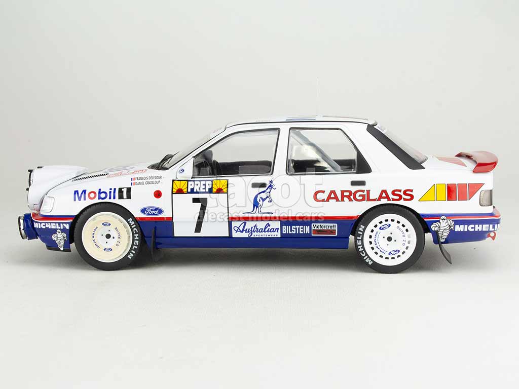 Ford Sierra Cosworth 4x4 Gr. A model do sklejania D.Modelkits 001