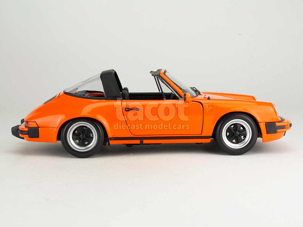 105083 Porsche 911 Carrera 3.2 Targa 1983