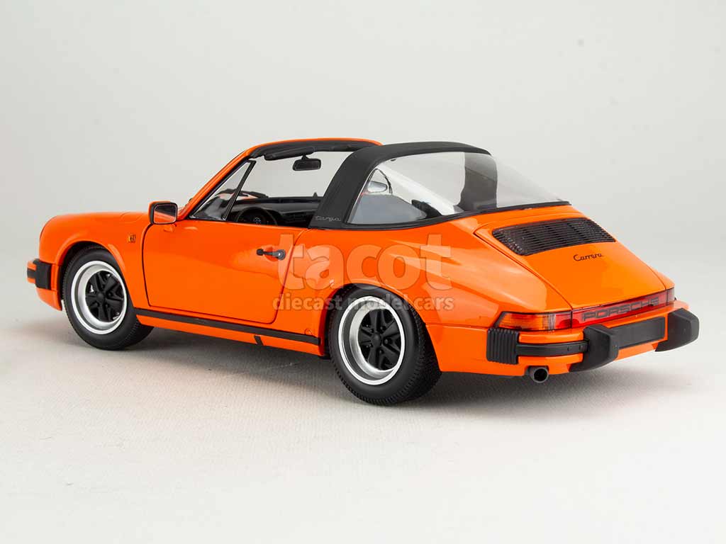 105083 Porsche 911 Carrera 3.2 Targa 1983