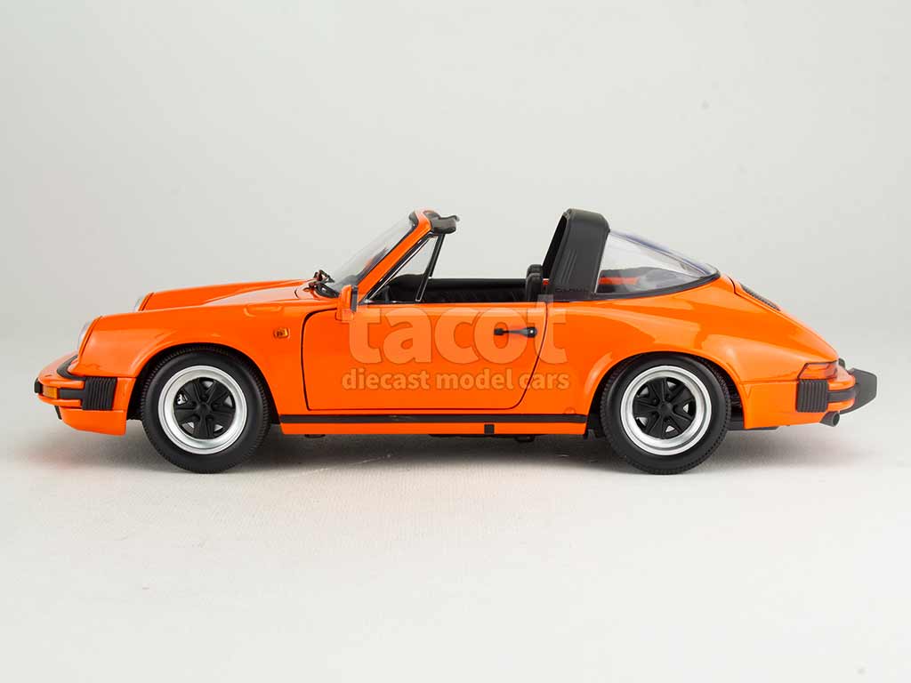 105083 Porsche 911 Carrera 3.2 Targa 1983