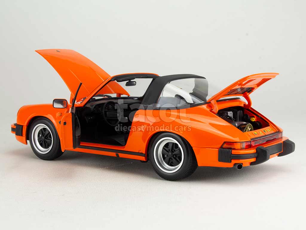 105083 Porsche 911 Carrera 3.2 Targa 1983