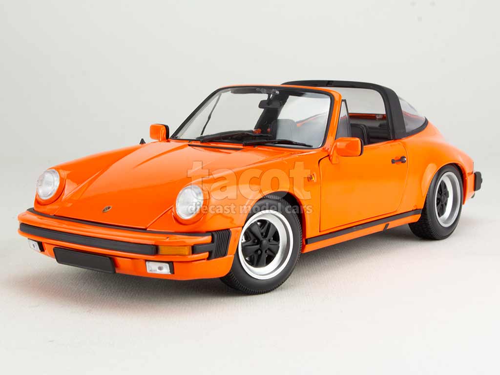 105083 Porsche 911 Carrera 3.2 Targa 1983