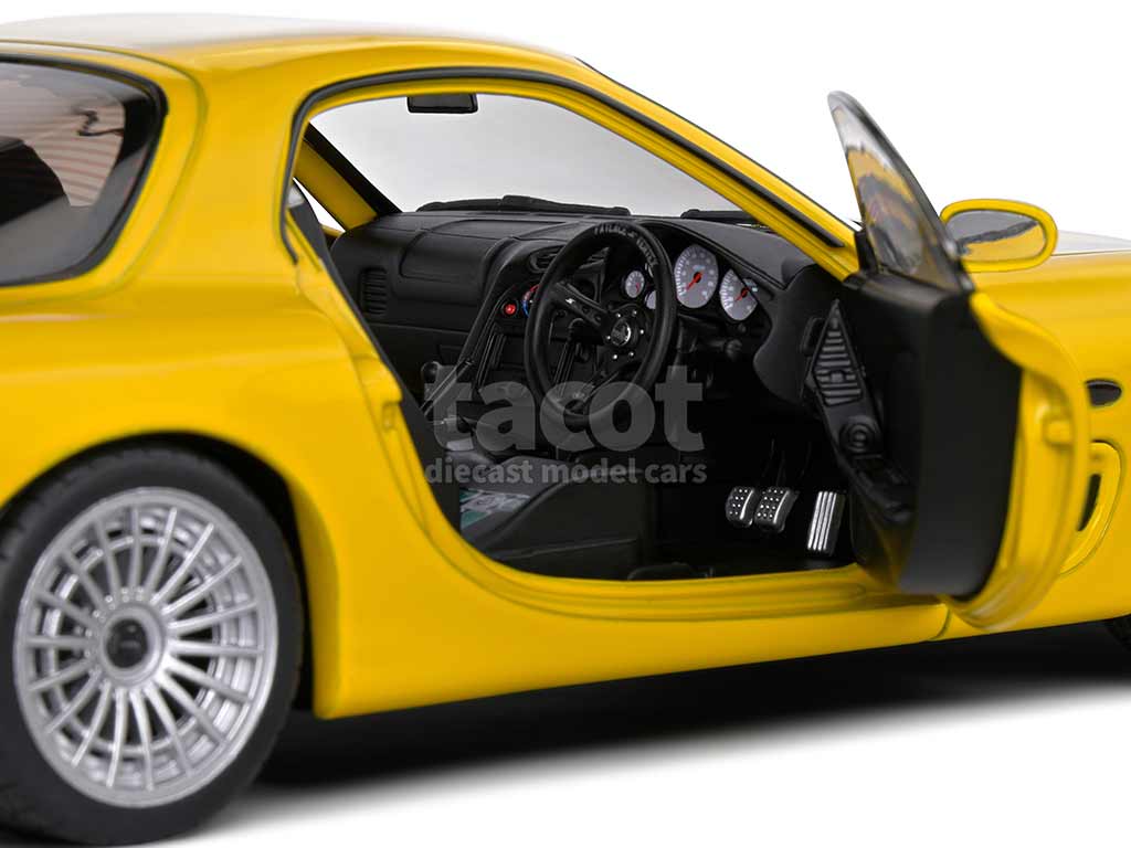 105115 Mazda RX-7 FD RS Streetfighter 1994