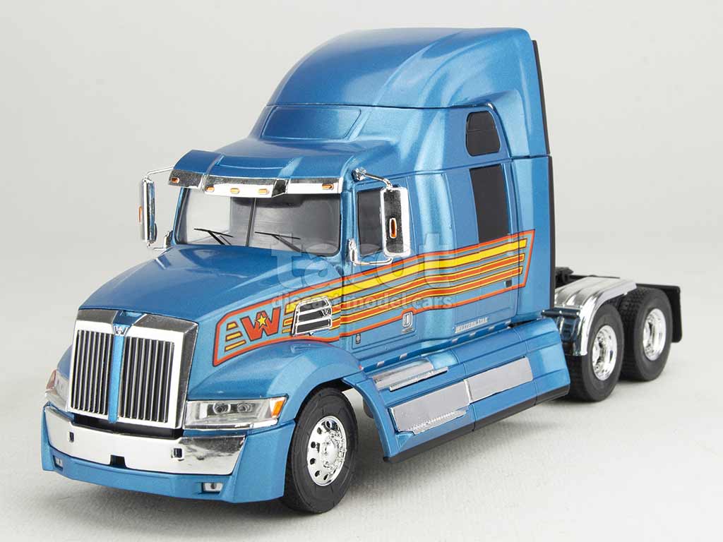 2016 Western Star 5700XE - a photo on