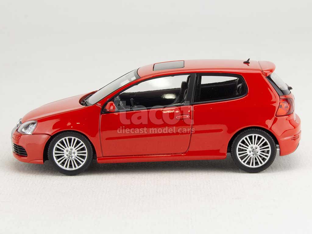 105259 Volkswagen Golf V R32 3 Doors 2005