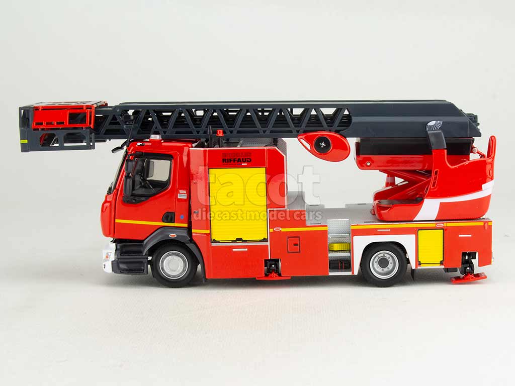 105278 Renault D16 EPC 33 PRX Pompier