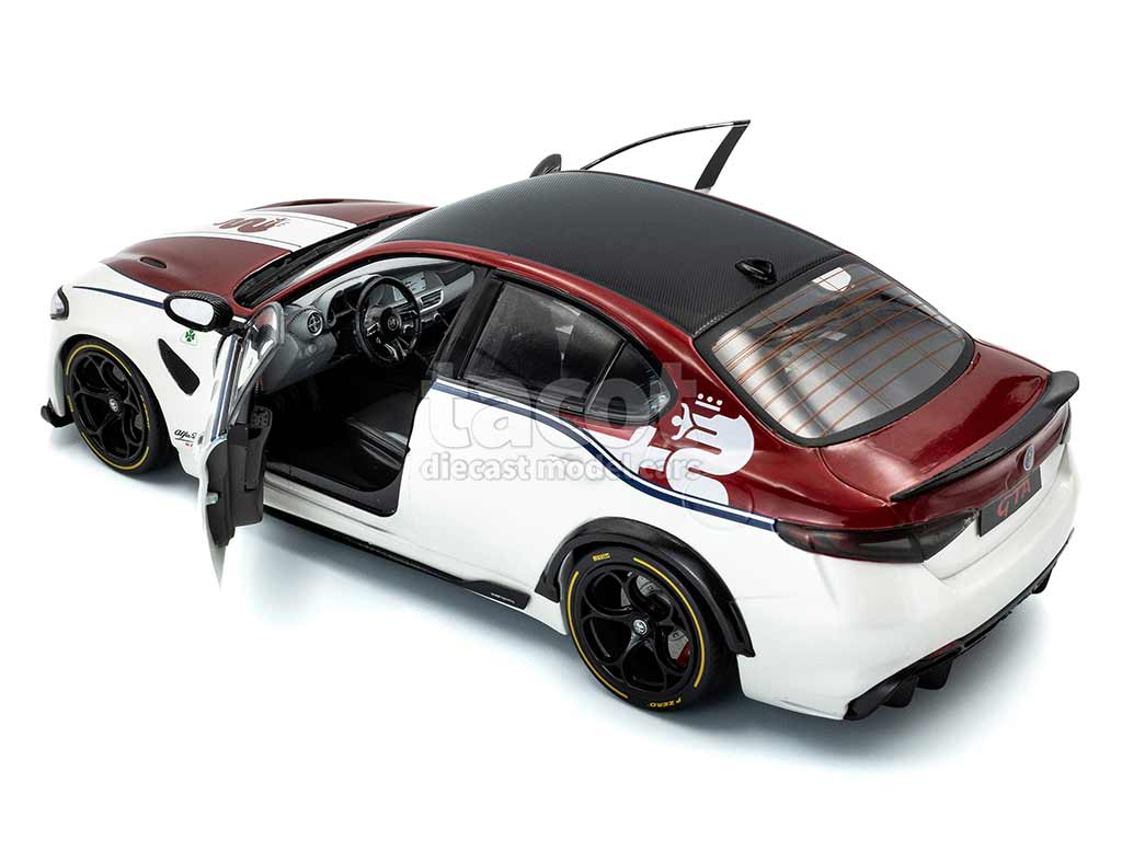 105364 Alfa Romeo Giulia GTAM 2023