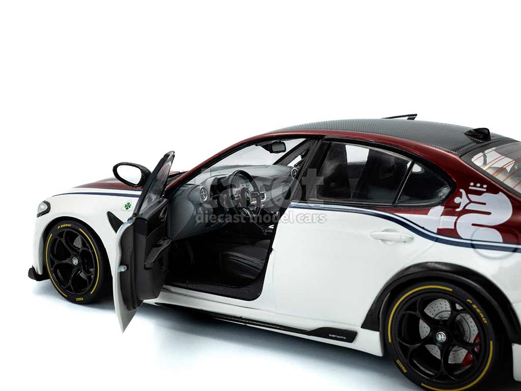105364 Alfa Romeo Giulia GTAM 2023