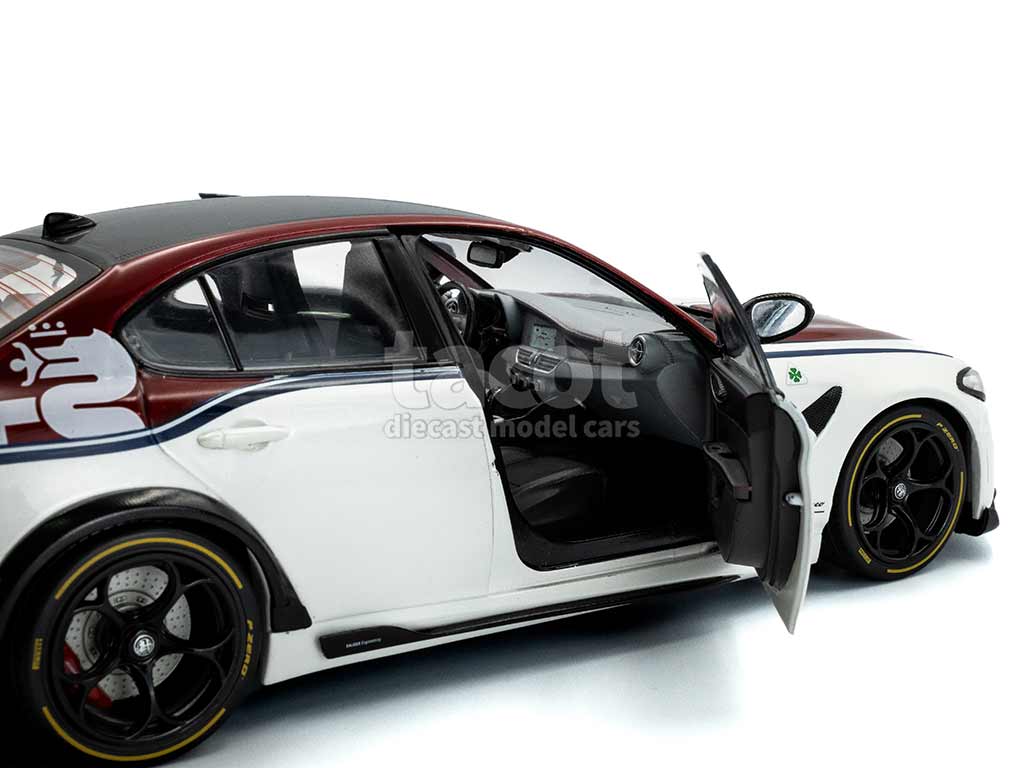 105364 Alfa Romeo Giulia GTAM 2023