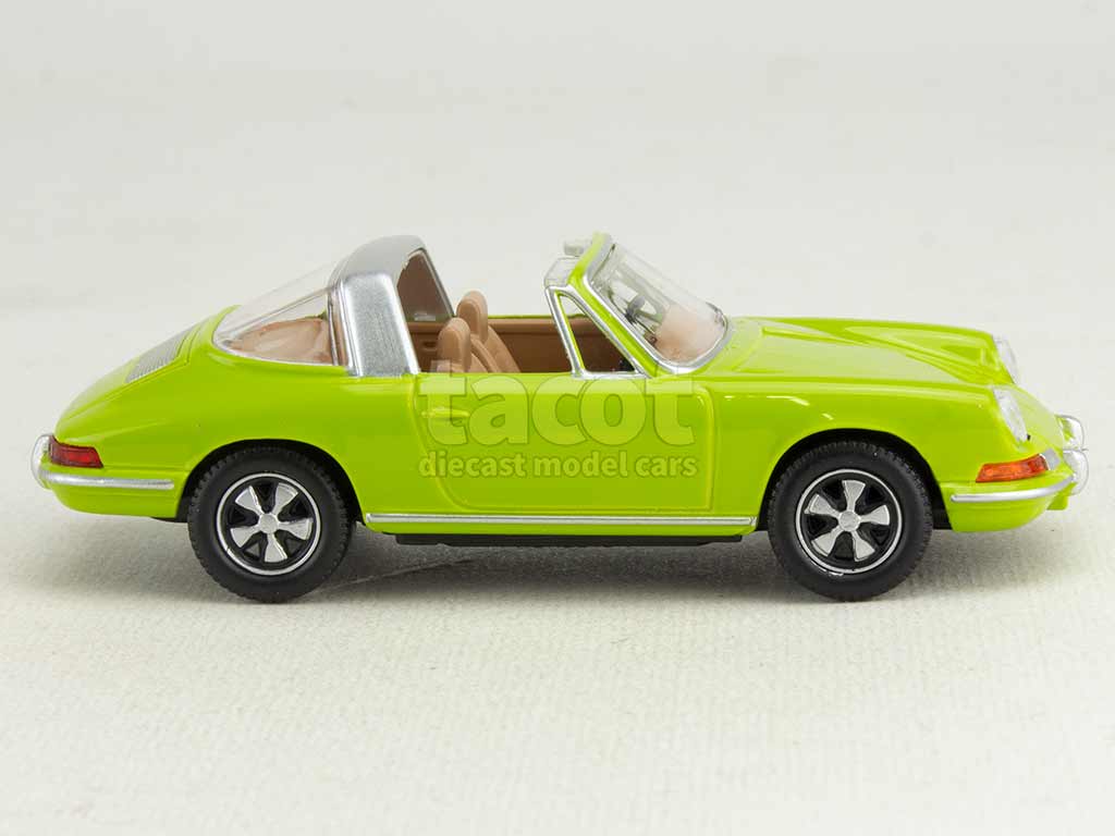 105374 Porsche 911 Targa 1969