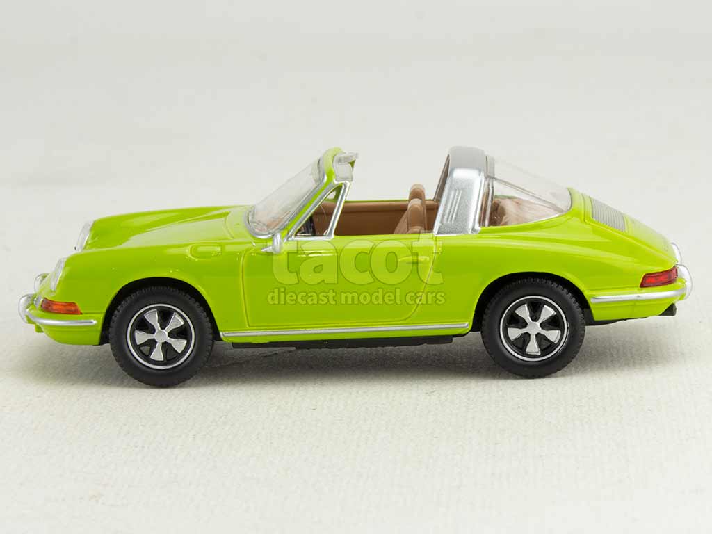 105374 Porsche 911 Targa 1969