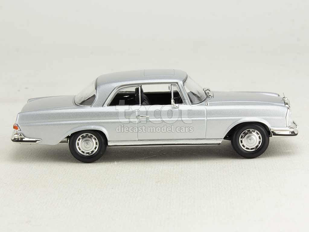 105378 Mercedes 280 SE 3.5 Coupé 1970