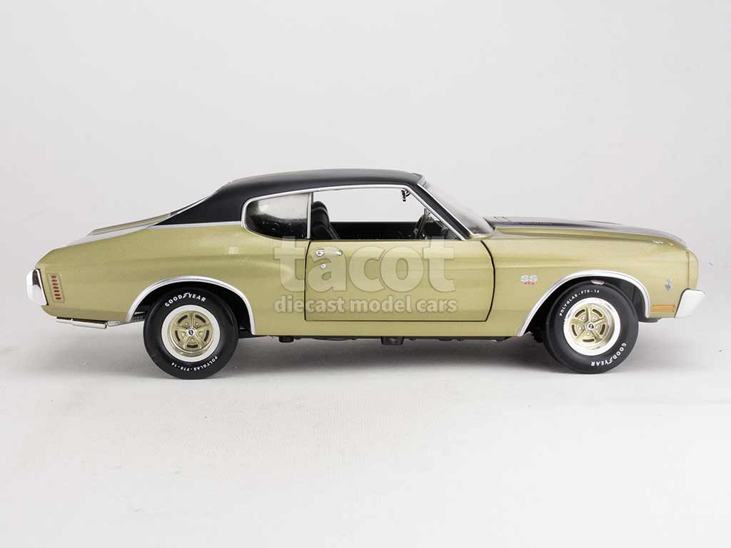 thumbnail image 2 of Auto World 1/18 Diecast 1970 Chevrolet Chevelle SS "Tricentennial Gold" MCACN Limited Edition AMM1332 2 of 6