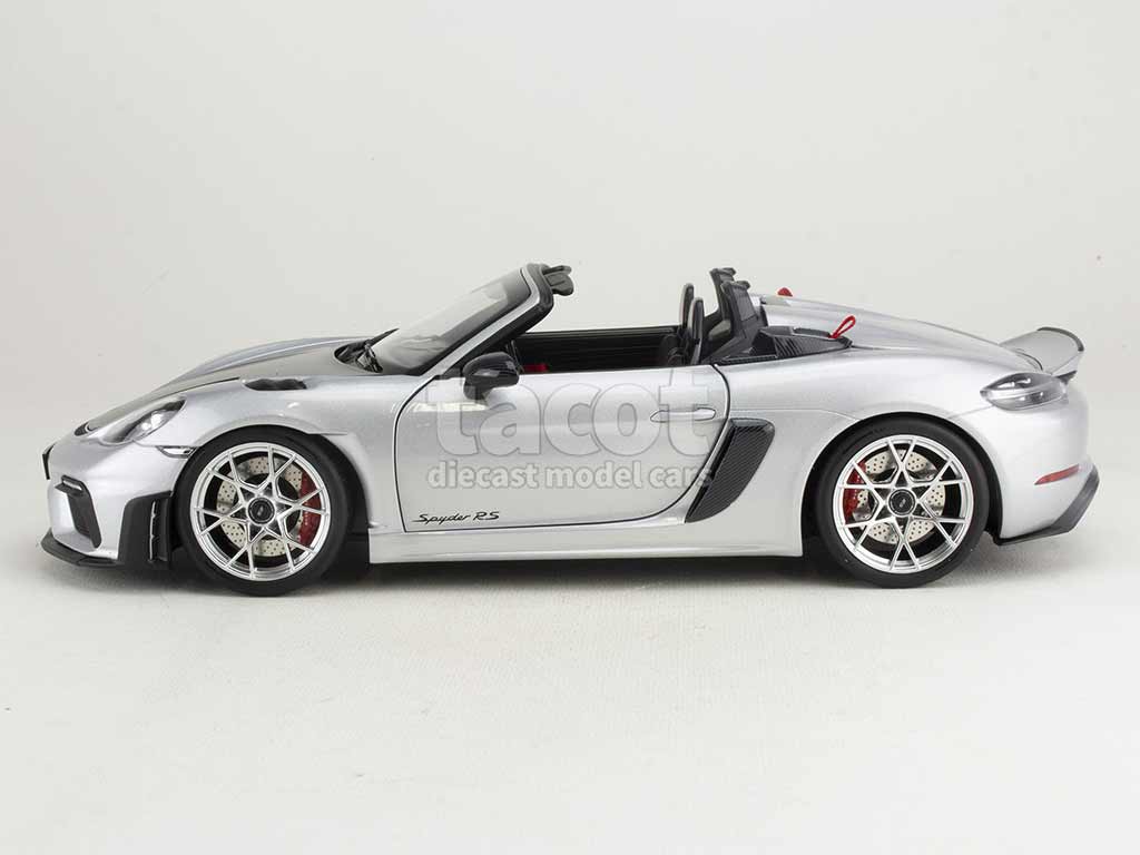 105501 Porsche 718 Spyder RS Weissach Pack 2023