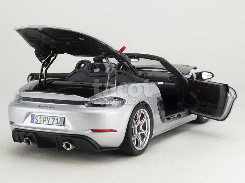105501 Porsche 718 Spyder RS Weissach Pack 2023