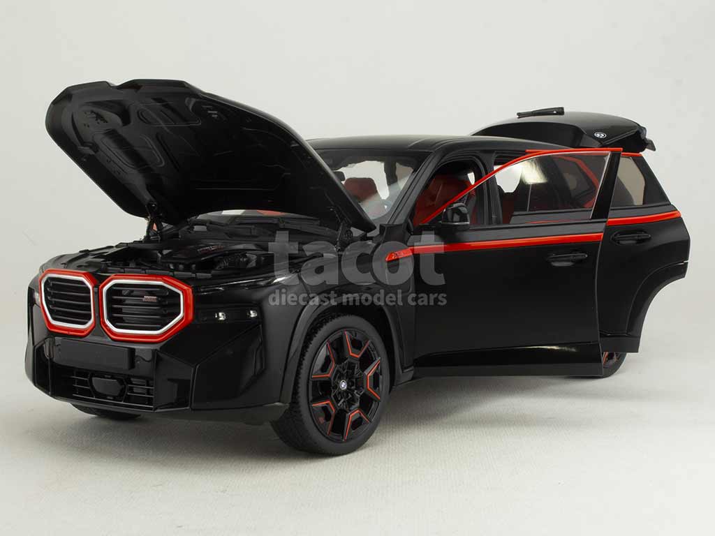 105515 BMW XM 2023