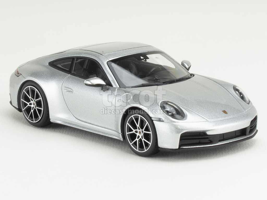 105539 Porsche 911/992 Carrera 2025