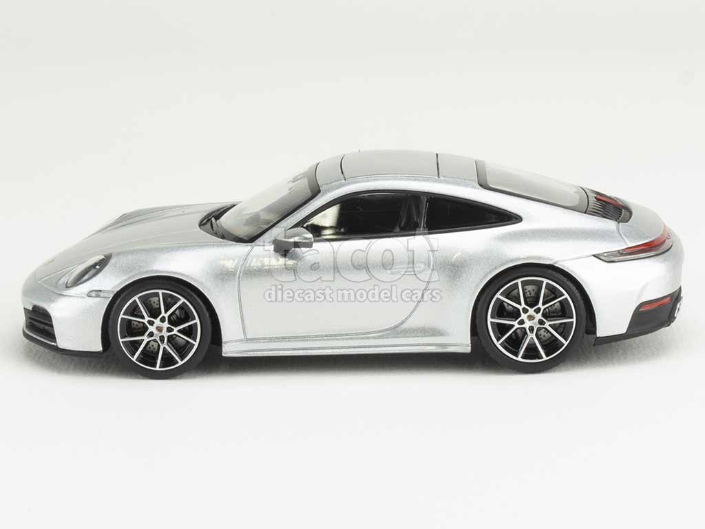 105539 Porsche 911/992 Carrera 2025