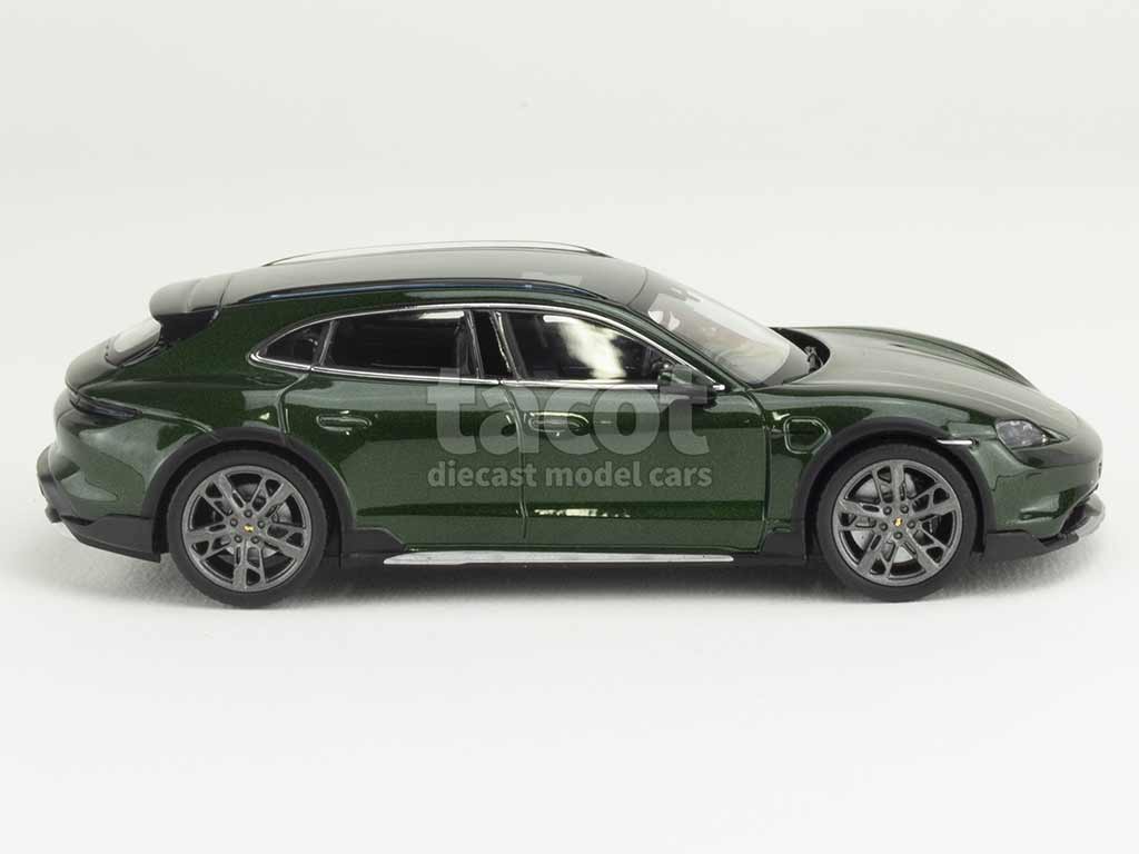 105541 Porsche Taycan 4S Cross Turismo 2024