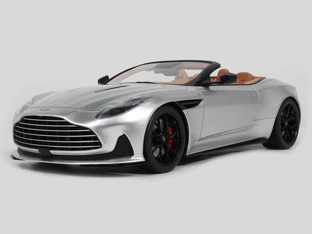 105546 Aston Martin DB12 Volante 2023