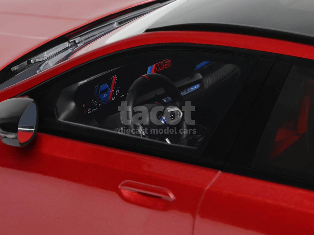 105558 BMW New M5 Touring/ G61 2025