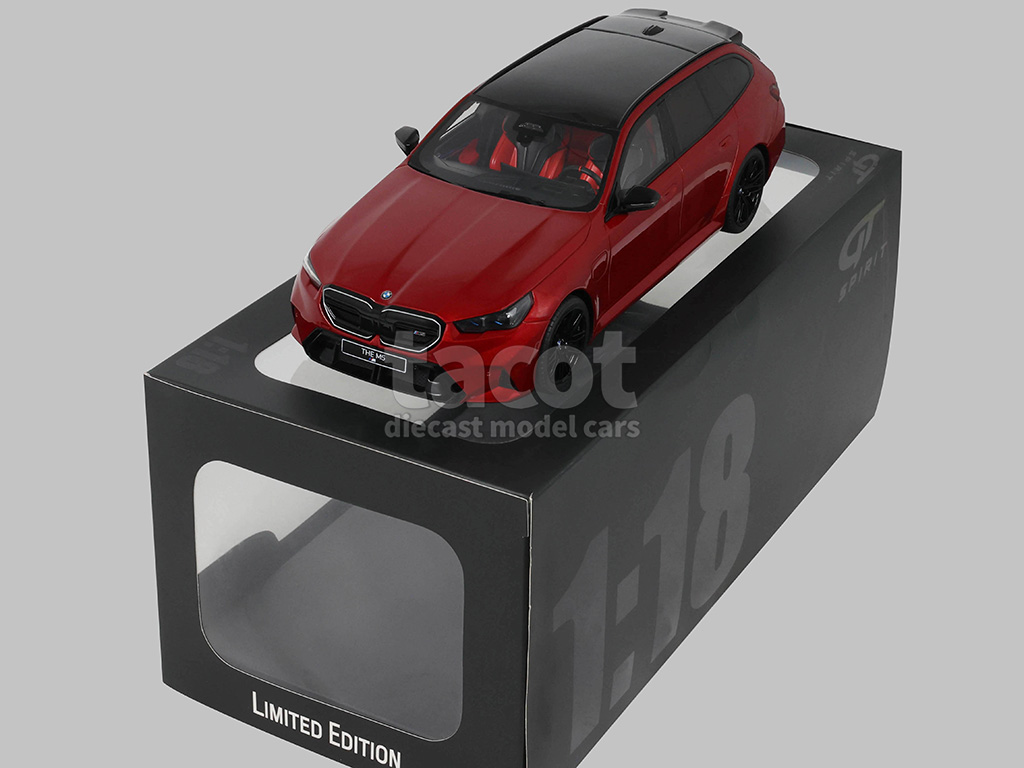 105558 BMW New M5 Touring/ G61 2025