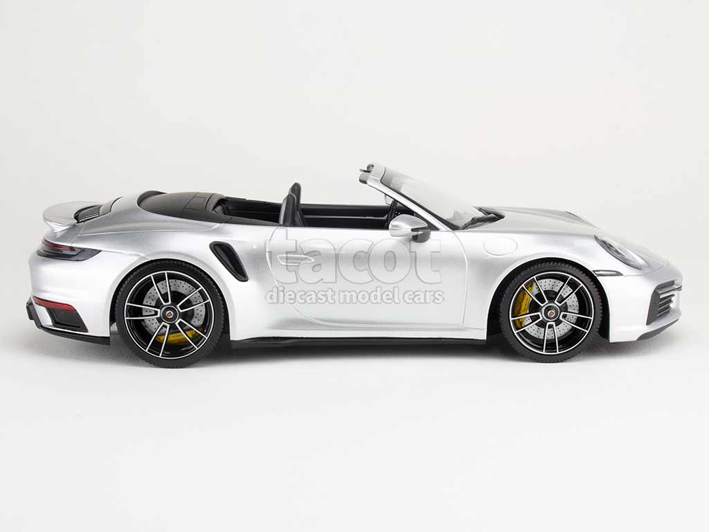 105580 Porsche 911/992 Turbo S Cabriolet 2020