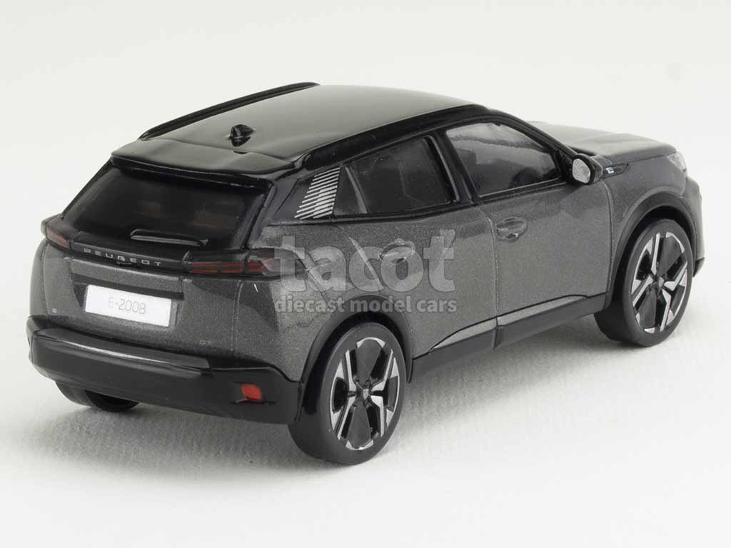 105582 Peugeot New e-2008 GT 2023