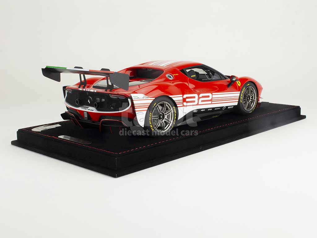 105583 Ferrari 296 Challenge Présentation 2023