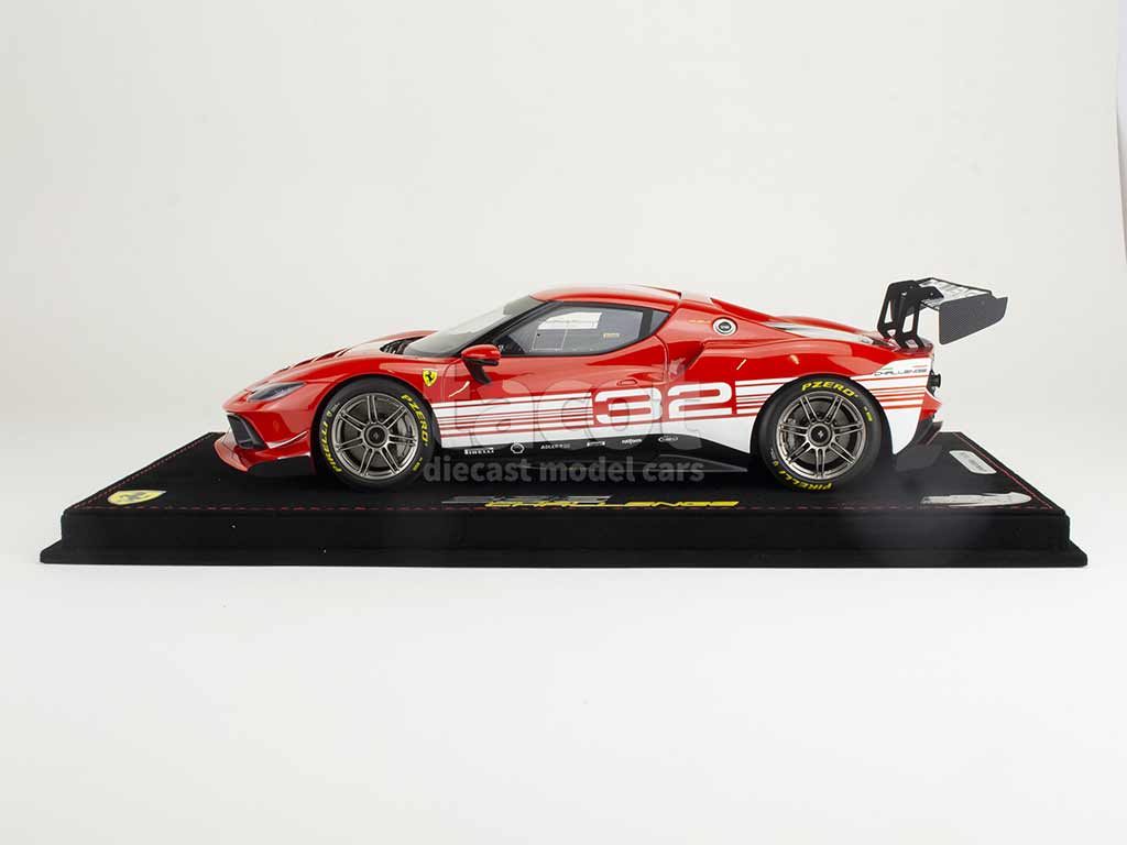 105583 Ferrari 296 Challenge Présentation 2023